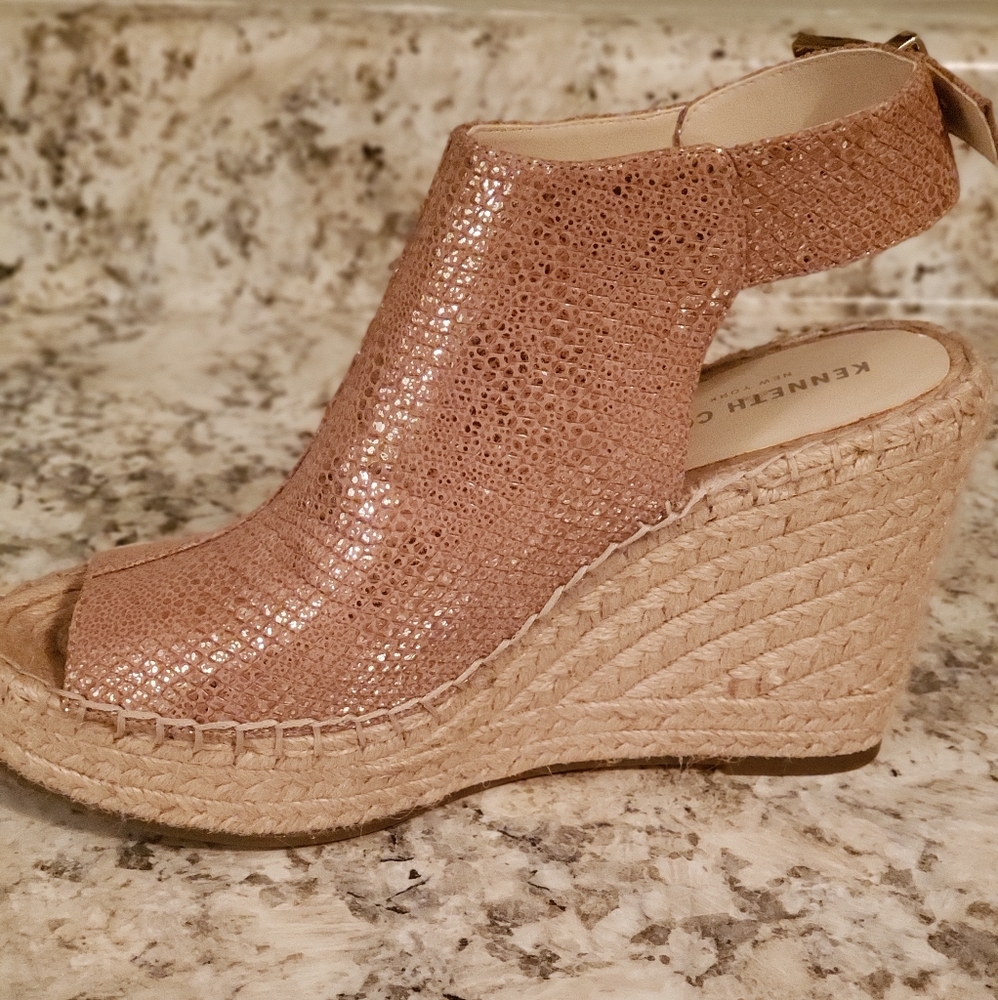 Kenneth Cole Wedges
